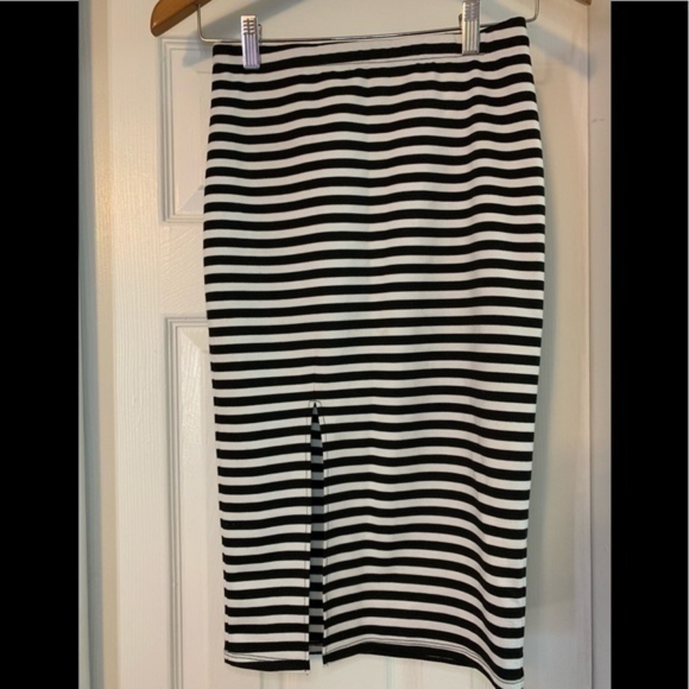 material Girl Striped Pencil Skirt w Slit Small